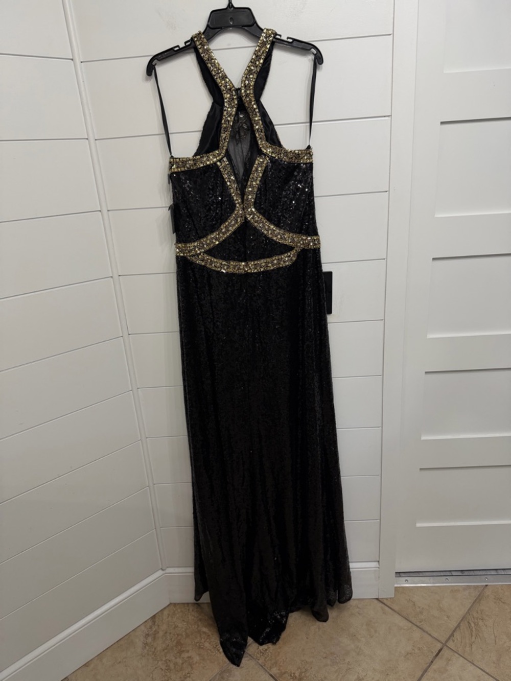 NEW Lucci Lu Women’s Black Gold Beaded Sequin Halter Gown Size 16 36295 - Picture 4 of 14
